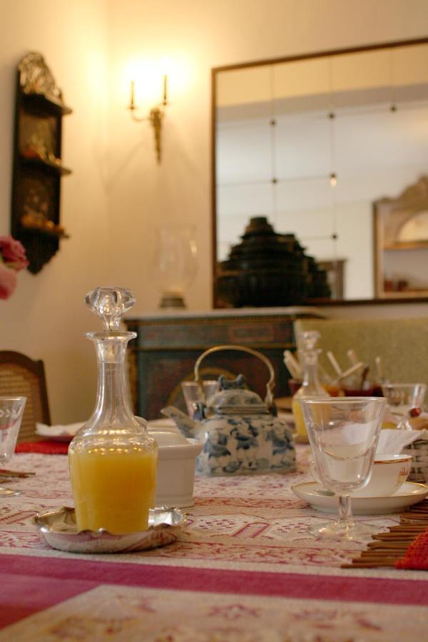 Bed and Breakfast Le Tabellion Noyers-sur-Serein Esterno foto